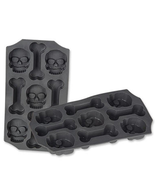 Skull and Bones Ice Mould 21cm x 12cm