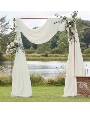 A Touch of Pampas Draping Ivory